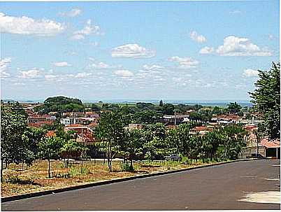 VISTA DO ALTO JDIM DAS ACCIAS POR MARCOTHZ - CRAVINHOS - SP