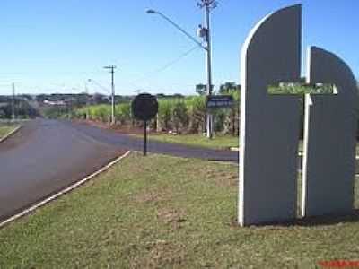 ENTRADA DA CIDADE-FOTO:MARCO AURELIO ESPARZ - CRUZ DAS POSSES - SP