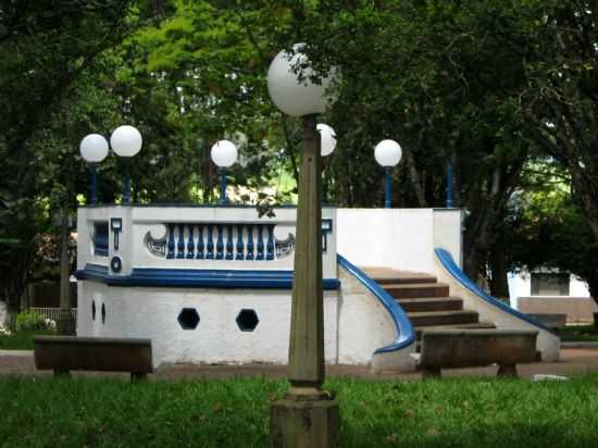 CORETO PRAA CENTRAL CIDADE DE DOIS CRREGOS-SP, POR LUIS CARLOS DA CRUZ - DOIS CRREGOS - SP