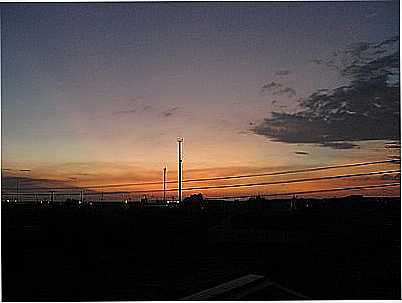 CIDADE DE DOURADO SE PREPARANDO PARA DORMIR. POR FHV01 - DOURADO - SP