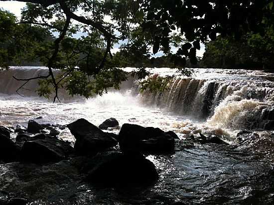 DUPLO CU-SP-CACHOEIRA DO TALHADO-FOTO:AMAURI JOS GRANZOTT - DUPLO CU - SP