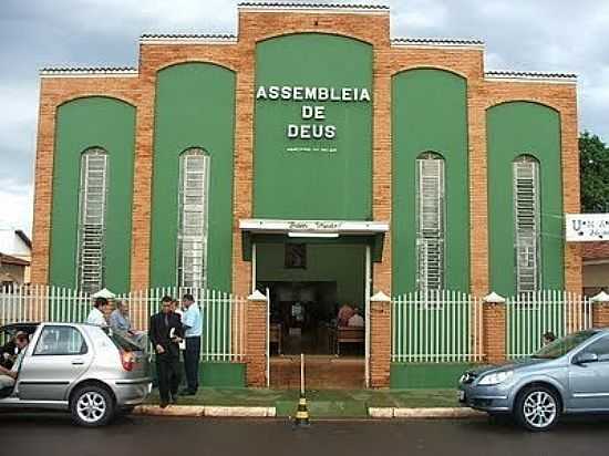 IGREJA DA ASSEMBLIA DE DEUS-FOTO:JUUHNINHOLIMA - ENGENHEIRO COELHO - SP