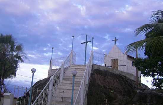 PEDRAS ALTAS DO MIRIM-BA-CAPELA NO ALTO DO MORRO-FOTO:VILMA LIMA - PEDRAS ALTAS DO MIRIM - BA