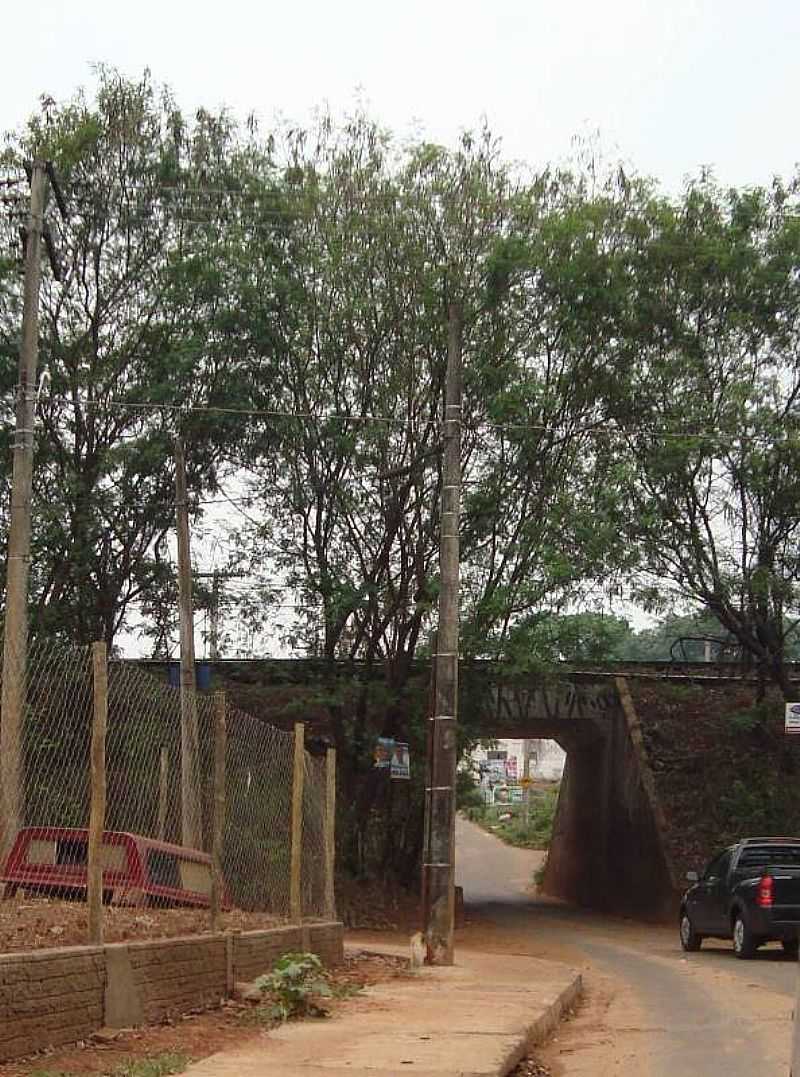 PASSAGEM, BAIRRO VILA TONINHO PARA DISTRITO ENGENHEIRO SCHMIDT - ENGENHEIRO SCHMIDT - SP