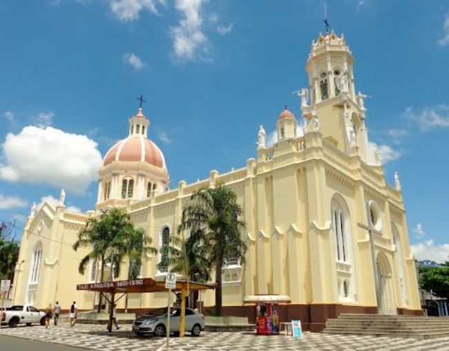 ESPIRITO SANTO DO PINHAL SP..CLAUDEMIR, POR CLAUDEMIR IVO G CASTA - ESPRITO SANTO DO PINHAL - SP