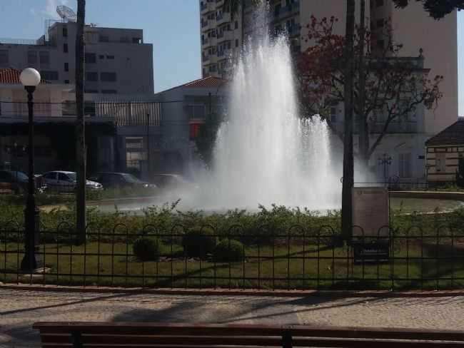 POR MARCOS COLOZZA - ESPRITO SANTO DO PINHAL - SP