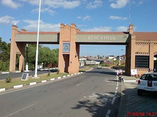 PORTAL DA CIDADE-FOTO:KUNGUM - ESPRITO SANTO DO PINHAL - SP