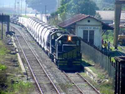 ESTAO FERROVIARIA DE EUGENIO DE MELO, POR CARLOS - EUGNIO DE MELO - SP