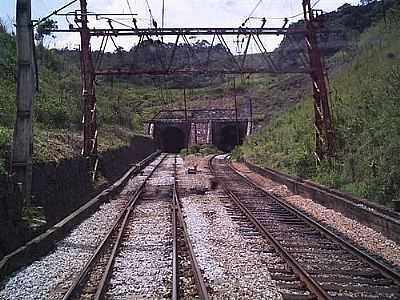 TUNEL DA FERROVIA POR ROGRIO MIRANDA DA S.... - FRANCISCO MORATO - SP