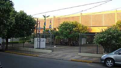 FRUM DE GUARARAPES
POR MARCO SENCHE  - GUARARAPES - SP