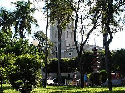 IGREJA MATRIZ  FOTO
POR MARCELO SZK  - GUARARAPES - SP