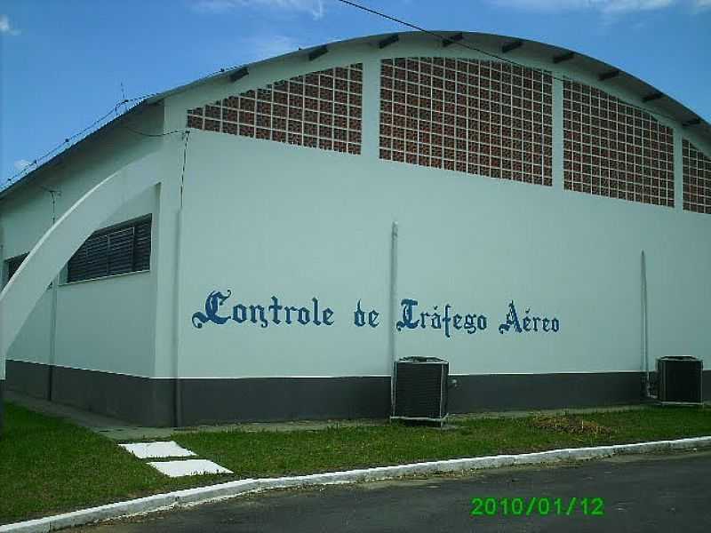 GUARATINGUET-SP-CENTRO DE TREINAMENTO DE ESPECIALISTAS DE CONTROLE DE TRFEGO AREO-FOTO:LINDINHA RODRIGUES - GUARATINGUET - SP