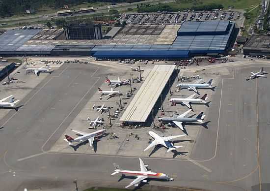 TERMINAL 1 DO AEROPORTO DE GUARULHOS-SP-FOTO:ANDR BONACIN - GUARULHOS - SP