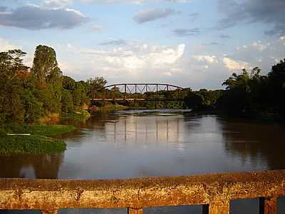 PONTE-FOTO:ANGELOSTABILE  - GUATAPAR - SP