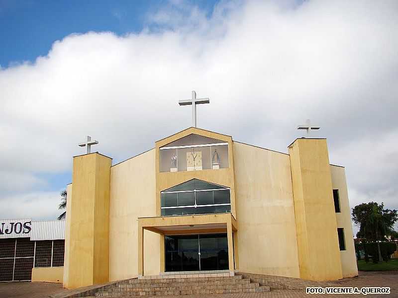 GUZOLNDIA-SP-MATRIZ DE N.SRA.APARECIDA-FOTO:VICENTE A. QUEIROZ  - GUZOLNDIA - SP