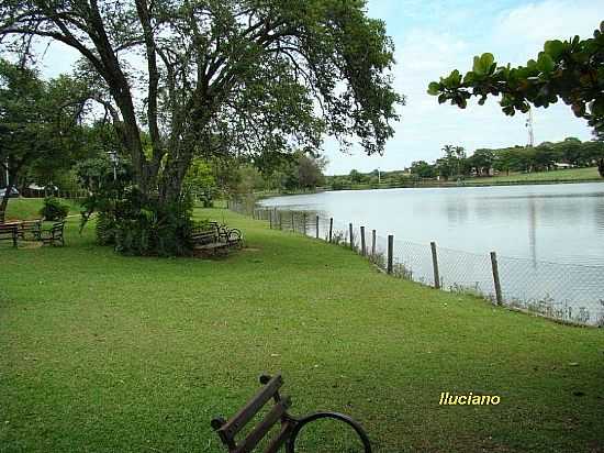 HOLAMBRA-SP-PARQUE E LAGOA-FOTO:LEANDRO A LLUCIANO - HOLAMBRA - SP