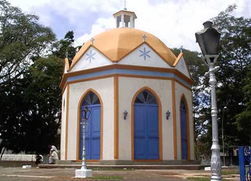 IBINA-SP-CAPELA DO BOM JESUS-FOTO:WWW.VALEDOSPASSAROS. - IBINA - SP