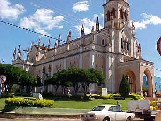 IGREJA MATRIZ DE SANTA RITA EM IGARAPAVA-SP-FOTO:FOSCOLO.BIZ - IGARAPAVA - SP