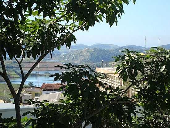 VISTA DA REPRESA E A CIDADE DE IGARAT-SP-FOTO:LEONIR ANGELO LUNARD - IGARAT - SP