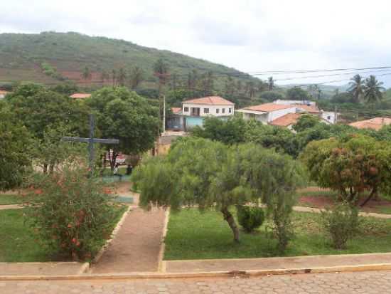 PRAA DA IGREJA  DE S. SEBASTIO EM GUIRAP, POR NELMA FIALHO S. FROTA - PINDA - BA