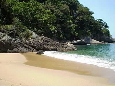 PRAIA DE GUANXUMA, POR MARCELO PARISE - ILHABELA - SP