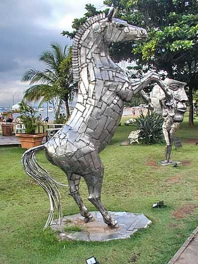 ESCULTURA, POR ELISEO CARLOS MARTNEZ  - ILHABELA - SP