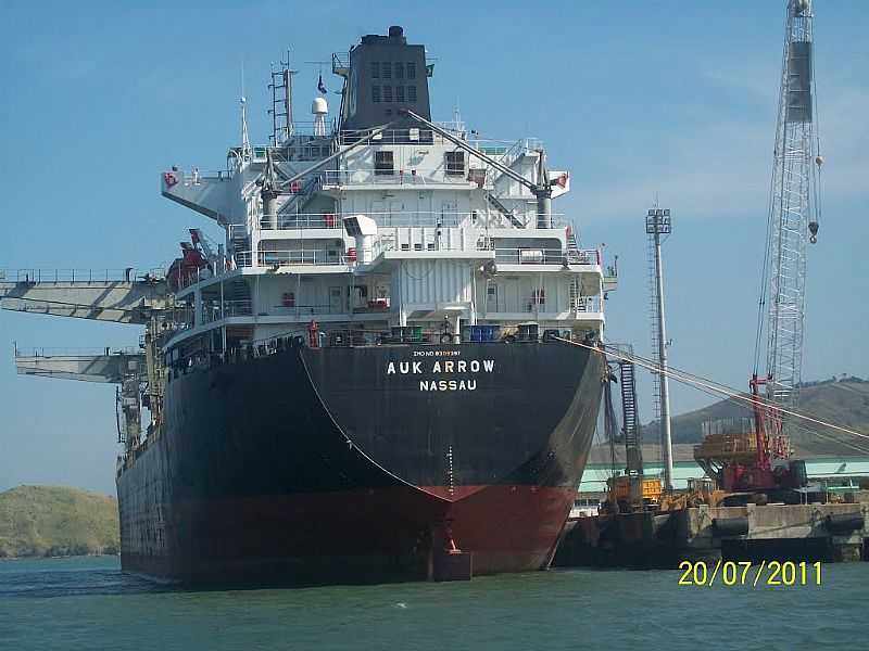 ILHABELA-SP-NAVIO CARGUEIRO NORUEGUS-FOTO:JOSUE MARINHO - ILHABELA - SP