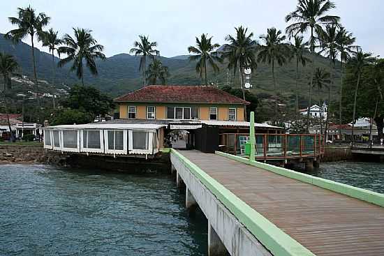 PASSARELA EM ILHABELA-SP-FOTO:PATYPECEGUINIVIANA - ILHABELA - SP