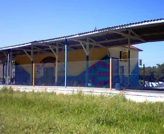 PLATAFORMA FERROVIRIA-FOTO:LPSLPS - INBIA PAULISTA - SP