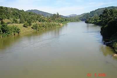 RIO RIBEIRA, MONTANTE, POR RICARDO D. MATHIAS. - IPORANGA - SP