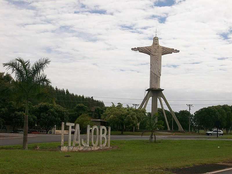 ITAJOBI-SP-TREVO DE ACESSO  CIDADE-FOTO:NESTOR JOS DIAS FILHO  - ITAJOBI - SP