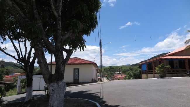 AVENIDA PRINCIPAL DE ITAOCA - SP, POR CELSO VICK - ITACA - SP