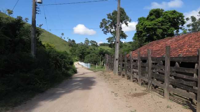 BAIRRO PAVO EM ITAOCA - SP, POR CELSO VICK - ITACA - SP