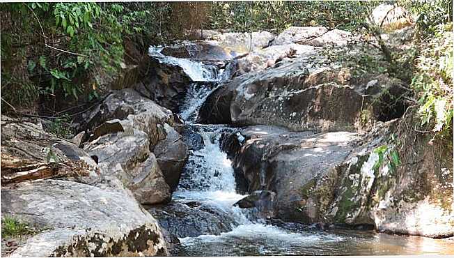 CACHOEIRA TRS MENINAS - ITAOCA - SP, POR CELSO VICK - ITACA - SP