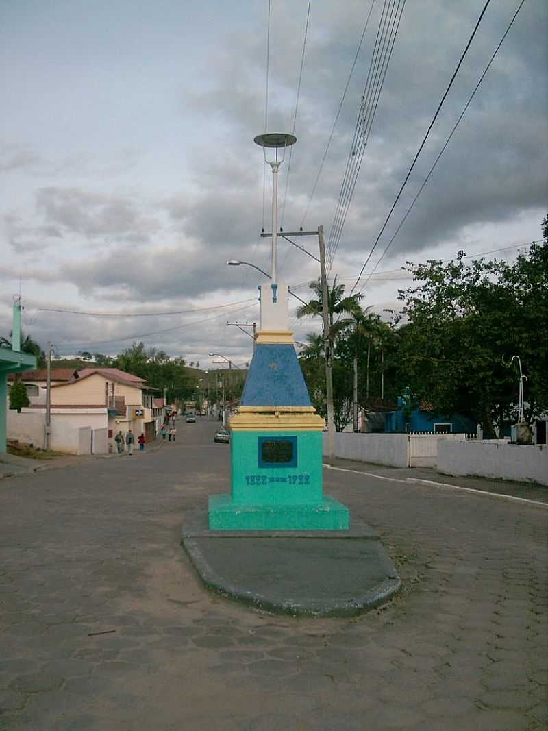 ITACA-SP-MONUMENTO NA ENTRADA DA CIDADE-FOTO:MOLITOR - ITACA - SP