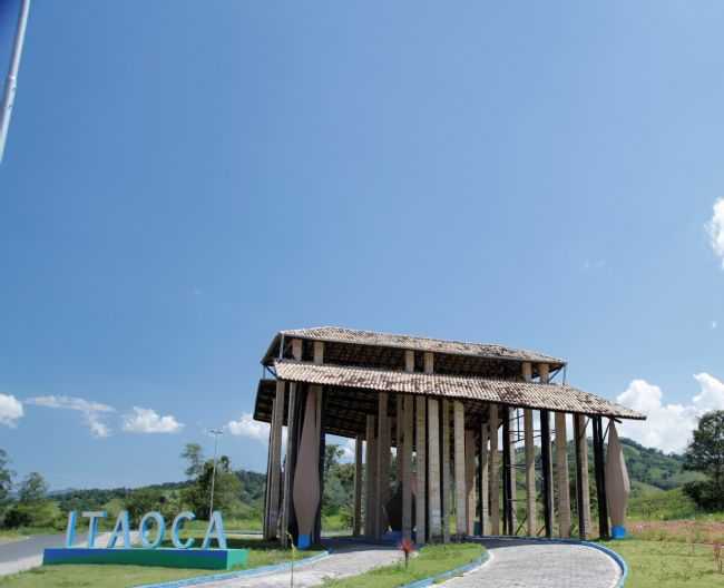 PORTAL DE ENTRADA DA CIDADE DE ITAOCA - SP, POR CELSO VICK - ITACA - SP