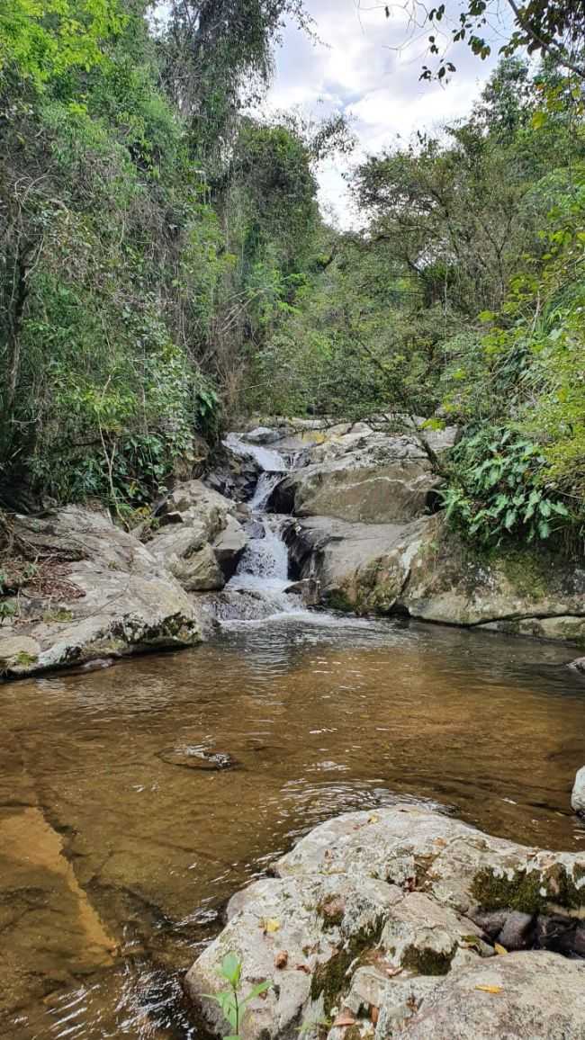 VARADOURO - NASCENTE DO RIO RIBEIRA EM ITAOCA | SP, POR CELSO VICK - ITACA - SP