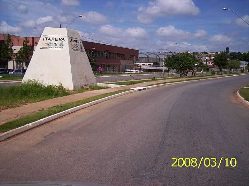 ITAPEVA-SP-ENTRADA DA CIDADE-FOTO:LUZIA FRATA - ITAPEVA - SP