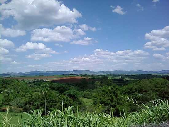 ITAPIRA-SP-MONTANHAS DE SERRA NEGRA-FOTO:J OLIVEIRA - ITAPIRA - SP