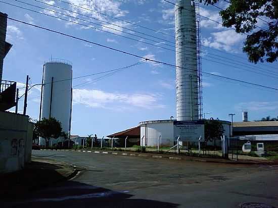 ITAPIRA-SP-RESERVATRIO DGUA NO JARDIM PARAISO-FOTO:J OLIVEIRA - ITAPIRA - SP