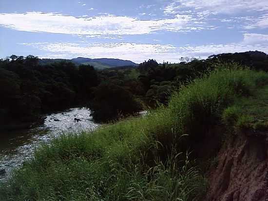 ITAPIRA-SP-RIO DO PEIXE-FOTO:J OLIVEIRA - ITAPIRA - SP