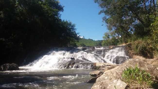 POR LOIR DE  ALAMEIDA CAMARGO - ITAPIRAPU PAULISTA - SP