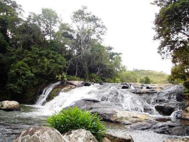 POR LOIR DE  ALAMEIDA CAMARGO - ITAPIRAPU PAULISTA - SP