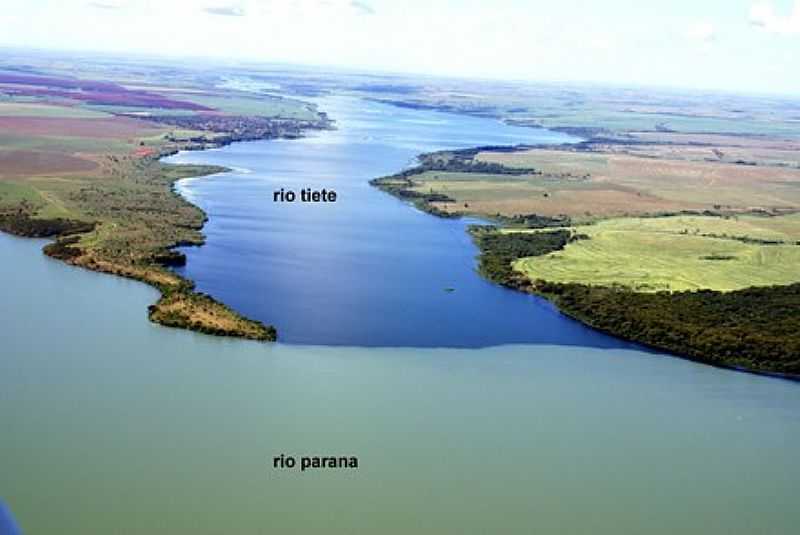 A CONFLUNCIA DO RIO TIET COM O RIO PARAN  SEM DUVIDA UM ESPETCULO DA NATUREZA. - ITAPURA - SP