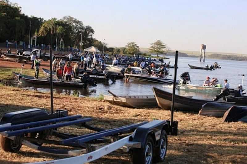 PESCA NO RIO TIET - ITAPURA - SP - ITAPURA - SP