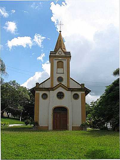 IGREJA-FOTO:PEDRO L MARQUES - ITAQUERI DA SERRA - SP