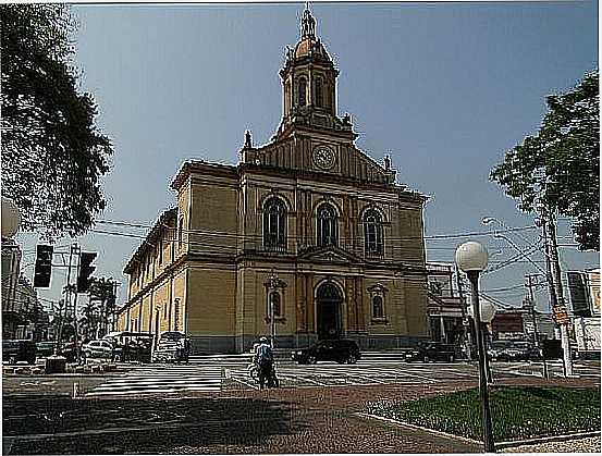 IGREJA MATRIZ N.S. DA
CANDELRIA FOTO JOO
SAVIOLI - ITU - SP