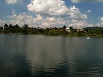 LAGO NO PORTAL DA CONCRDIA-FOTO:CABREUVASP - JACAR - SP