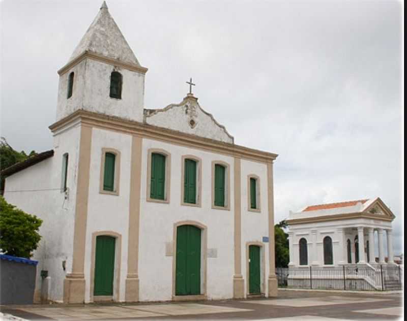 PIRAJ-BA-IGREJA DE SO BARTOLOMEU E AO LADO O PANTEO DE LABATUT-FOTO:WWW.IGREJAS-BAHIA.COM  - PIRAJ - BA