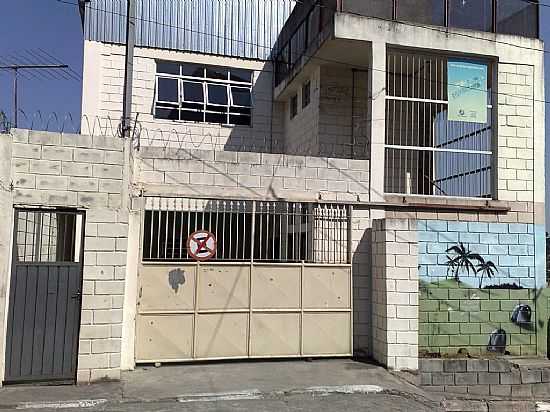 ESCOLA SAGRADA FAMLIA EM JANDIRA-FOTO:DTCNET - JANDIRA - SP